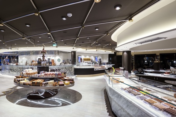 MSC Cruises MSC Meraviglia Jean Philippe Cafe.jpg